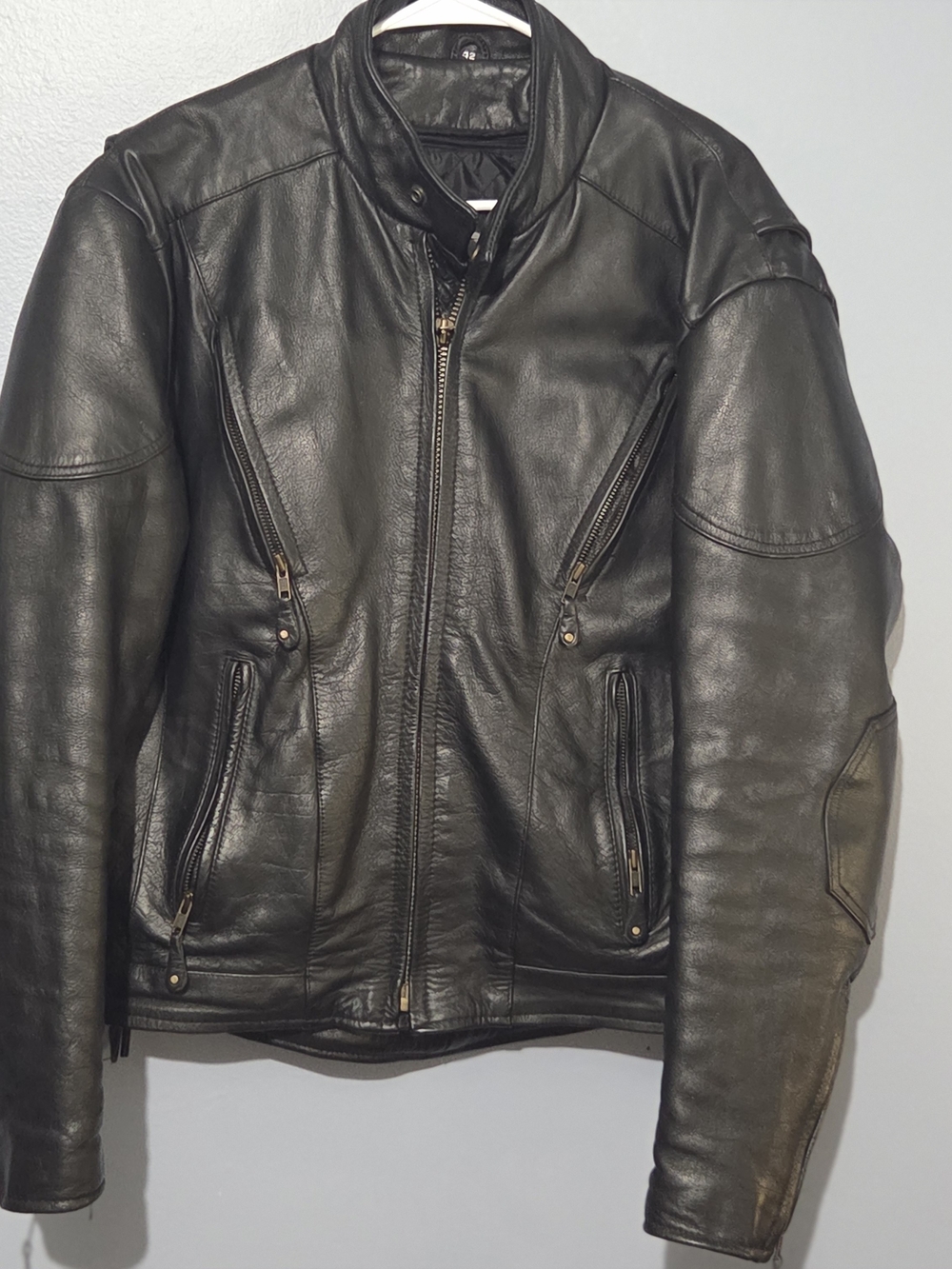 Unik Black Leather Bomber Jacket with Zip Pockets